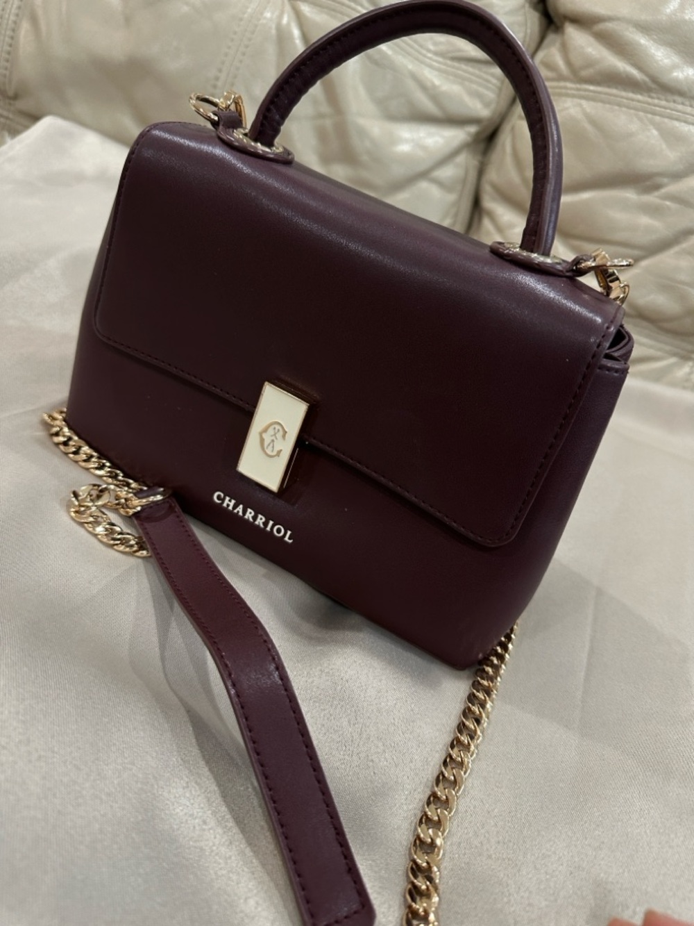 Charriol Burgundy Leather Satchel with Gold Chain Strap - Picture 4 of 15